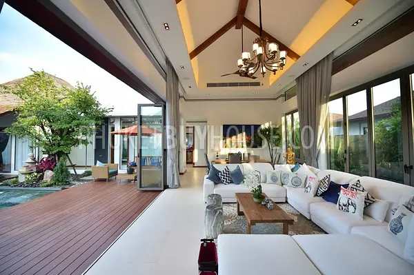 BAN5787: Fantastic 4- Bedroom Villa in Bang Tao. Fotoğraf #5