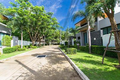 NAI5788: Elegant 3 Bedroom Villa in Nai Harn. Photo #3