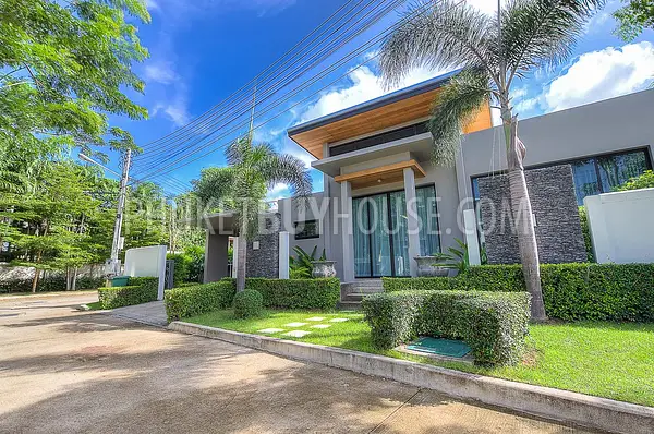 NAI5788: Elegant 3 Bedroom Villa in Nai Harn. Photo #4