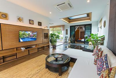 NAI5788: Elegant 3 Bedroom Villa in Nai Harn. Photo #19