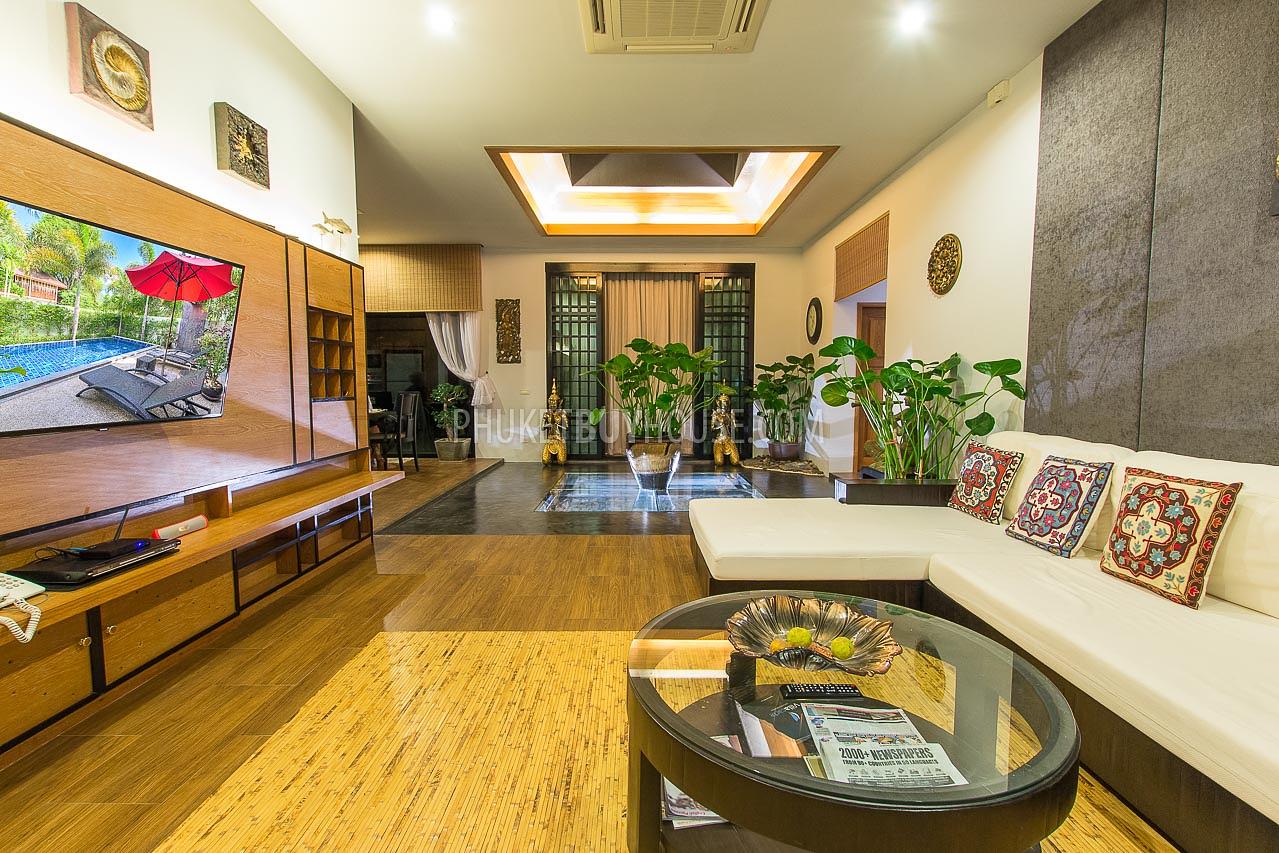 NAI5788: Elegant 3 Bedroom Villa in Nai Harn. Photo #20
