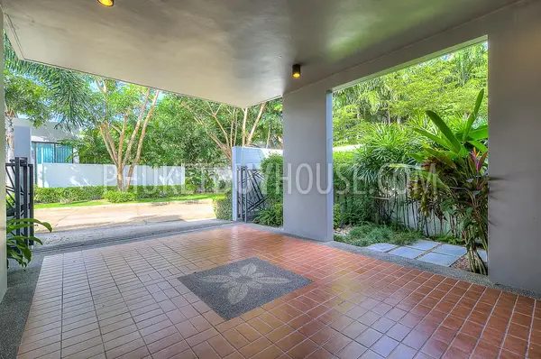 NAI5788: Elegant 3 Bedroom Villa in Nai Harn. Photo #24