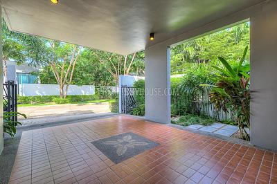 NAI5788: Elegant 3 Bedroom Villa in Nai Harn. Photo #24