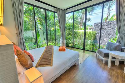 NAI5788: Elegant 3 Bedroom Villa in Nai Harn. Photo #41