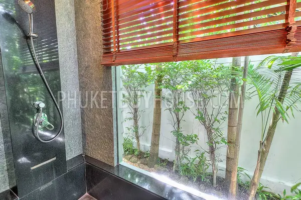 NAI5788: Elegant 3 Bedroom Villa in Nai Harn. Photo #48