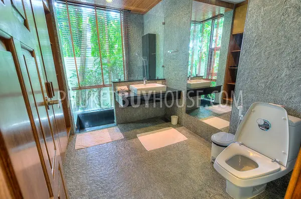 NAI5788: Elegant 3 Bedroom Villa in Nai Harn. Photo #50