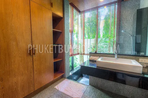 NAI5788: Elegant 3 Bedroom Villa in Nai Harn. Photo #52