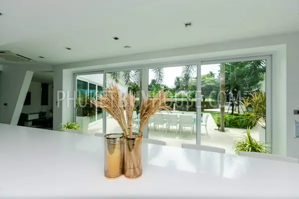 NAI5791: Modern 5-Bedroom Villa in Nai Harn. Photo #21