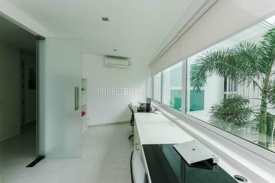 NAI5791: Modern 5-Bedroom Villa in Nai Harn. Photo #25