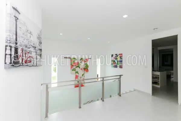 NAI5791: Modern 5-Bedroom Villa in Nai Harn. Photo #26