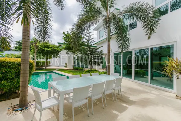 NAI5791: Modern 5-Bedroom Villa in Nai Harn. Photo #42