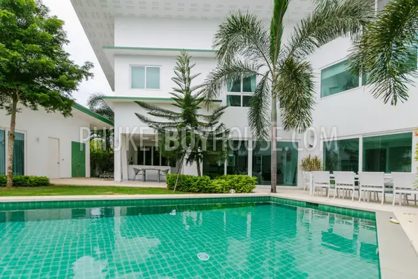 NAI5791: Modern 5-Bedroom Villa in Nai Harn. Photo #44