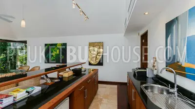 RAW5800: Magnificent Villa with Contemporary Design and Tranquility Environment. Photo #5