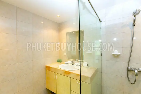 KAT5768: HOT DEAL!!! 2 Bedroom Apartment in Kata Beach. Photo #19