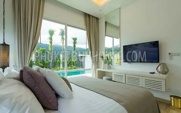 KAM5771: Marvelous 3-Bedroom Pool Villa in gated complex within 1 km to Kamala beach. Photo #5