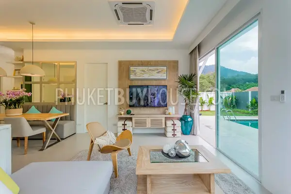 KAM5771: Marvelous 3-Bedroom Pool Villa in gated complex within 1 km to Kamala beach. Photo #14