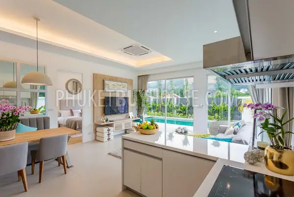 KAM5771: Marvelous 3-Bedroom Pool Villa in gated complex within 1 km to Kamala beach. Photo #21