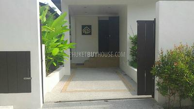 NAI5775: Detached house in Nai Harn. Photo #9