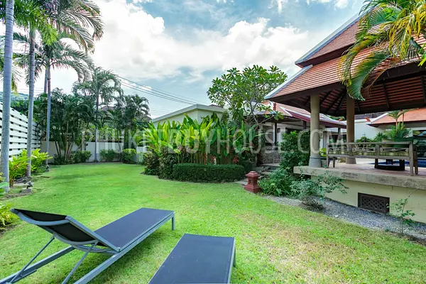 NAI5824: Contemporary Villa is 350 sqm near Naiharn Beach. Photo #7