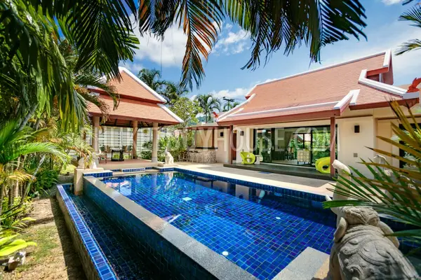 NAI5824: Contemporary Villa is 350 sqm near Naiharn Beach. Photo #11