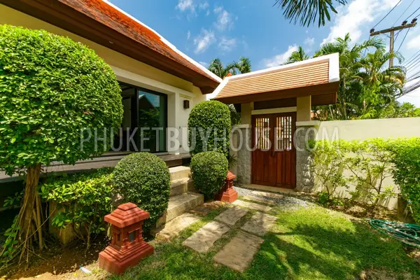 NAI5824: Contemporary Villa is 350 sqm near Naiharn Beach. Photo #16