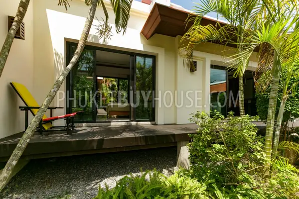 NAI5824: Contemporary Villa is 350 sqm near Naiharn Beach. Photo #17