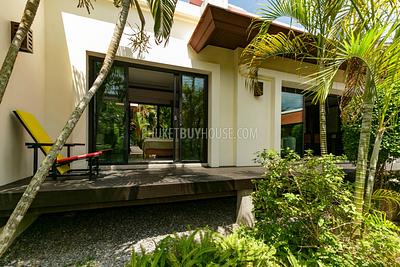 NAI5824: Contemporary Villa is 350 sqm near Naiharn Beach. Photo #17