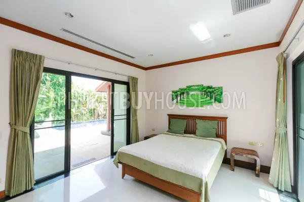 NAI5824: Contemporary Villa is 350 sqm near Naiharn Beach. Photo #19