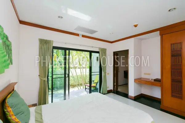 NAI5824: Contemporary Villa is 350 sqm near Naiharn Beach. Photo #20