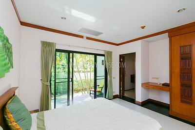 NAI5824: Contemporary Villa is 350 sqm near Naiharn Beach. Photo #20