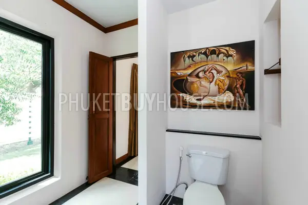 NAI5824: Contemporary Villa is 350 sqm near Naiharn Beach. Photo #26