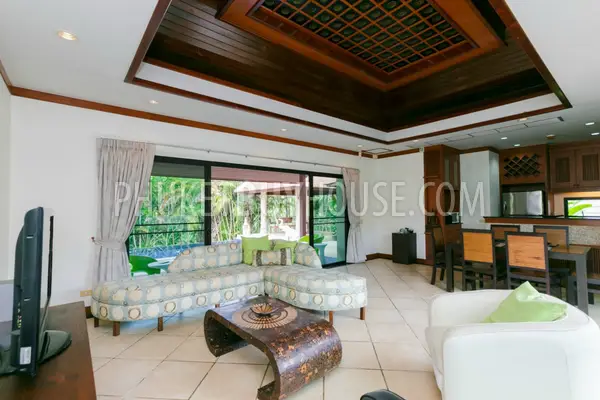 NAI5824: Contemporary Villa is 350 sqm near Naiharn Beach. Photo #32