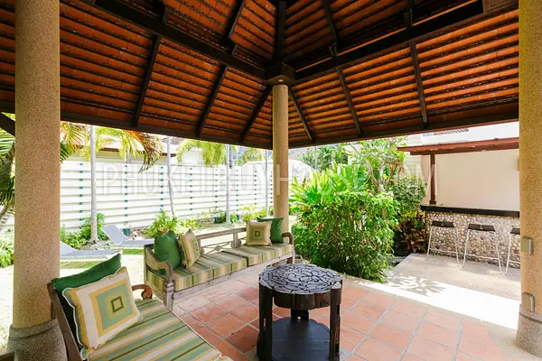 NAI5824: Contemporary Villa is 350 sqm near Naiharn Beach. Photo #37