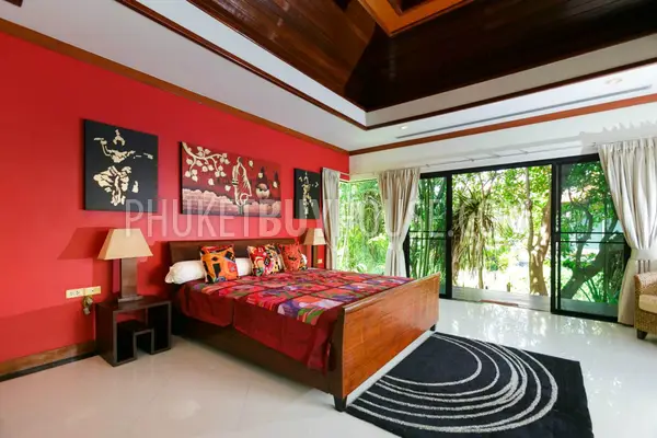 NAI5824: Contemporary Villa is 350 sqm near Naiharn Beach. Photo #43