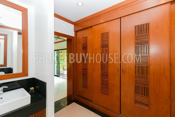 NAI5824: Contemporary Villa is 350 sqm near Naiharn Beach. Photo #47