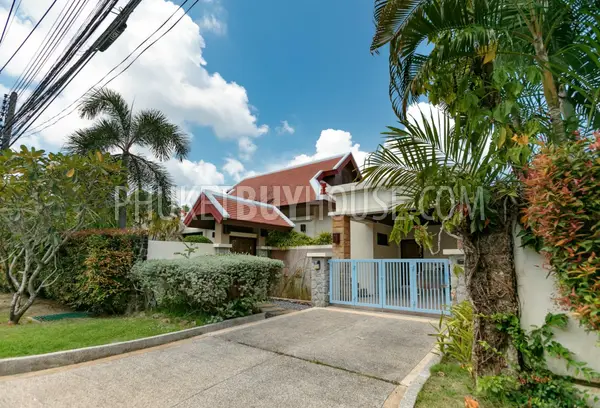 NAI5824: Contemporary Villa is 350 sqm near Naiharn Beach. Photo #48