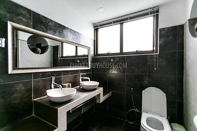 KTH5827: Fantastic Four Bedroom Villa in Kathu. Photo #20