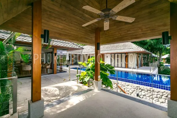RAW5800: Magnificent Villa with Contemporary Design and Tranquility Environment. Fotoğraf #11