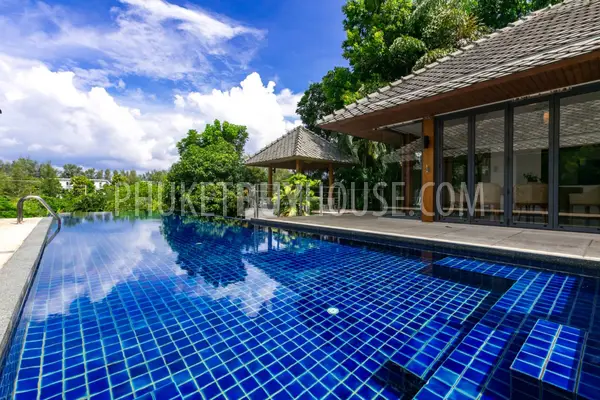 RAW5800: Magnificent Villa with Contemporary Design and Tranquility Environment. Fotoğraf #12