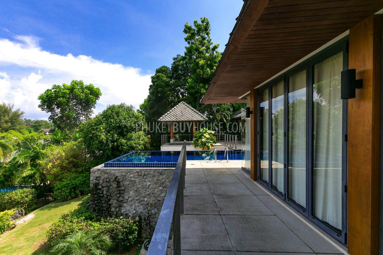 RAW5800: Magnificent Villa with Contemporary Design and Tranquility Environment. Photo #13