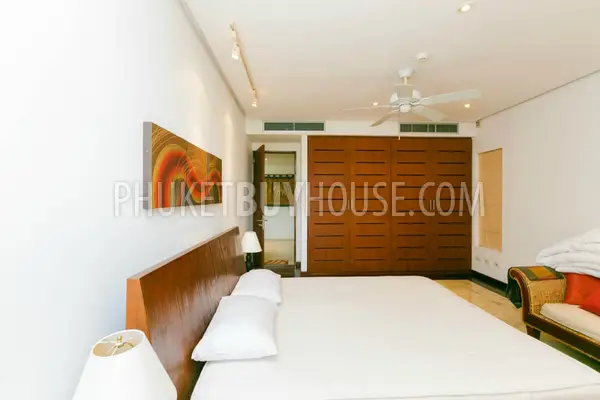 RAW5800: Magnificent Villa with Contemporary Design and Tranquility Environment. Fotoğraf #25