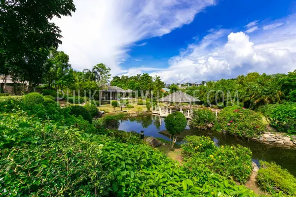 RAW5800: Magnificent Villa with Contemporary Design and Tranquility Environment. Fotoğraf #26