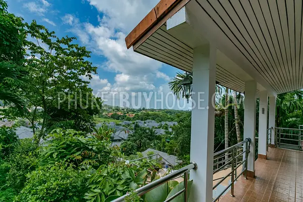 NAI5806: Two-Storey House with 3 Bedrooms, Nai Harn Beach. Photo #4