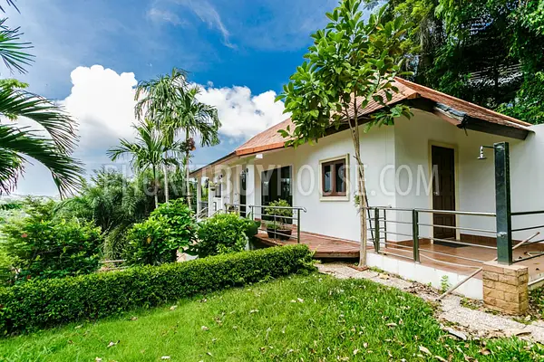 NAI5806: Two-Storey House with 3 Bedrooms, Nai Harn Beach. Photo #5