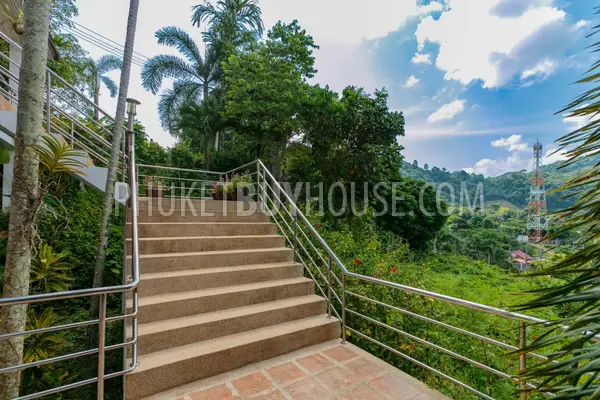 NAI5806: Two-Storey House with 3 Bedrooms, Nai Harn Beach. Photo #7