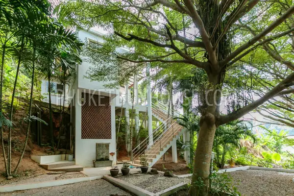 NAI5806: Two-Storey House with 3 Bedrooms, Nai Harn Beach. Photo #14