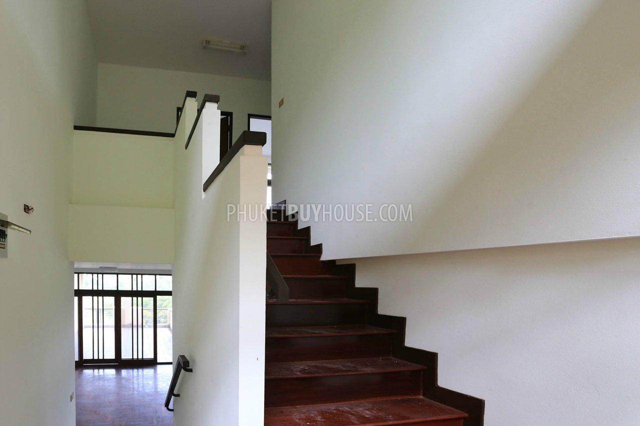 MAI5808: Comfortable Split-Level Apartment in Mai Khao. Photo #4