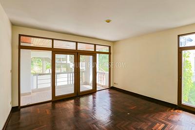 MAI5809: Magnificent Three Bedroom Apartment in Mai Khao. Photo #10