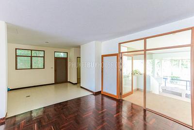 MAI5809: Magnificent Three Bedroom Apartment in Mai Khao. Photo #11
