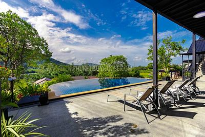CHA5811: Luxury Eight Bedroom Villa in Chalong. Photo #4
